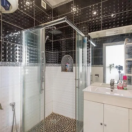 Lägenhet Ideally Placed To Visit + Bright Flat - Idealement Place Pour Visiter + Lumineux Toulon