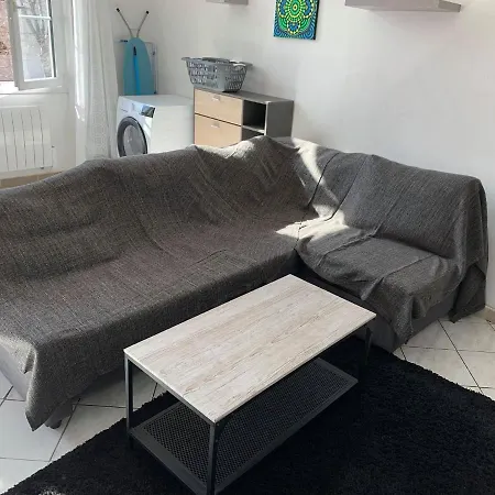 Ideally Placed To Visit + Bright Flat - Idealement Place Pour Visiter + Lumineux