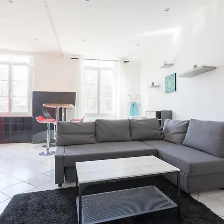 Ideally Placed To Visit + Bright Flat - Idealement Place Pour Visiter + Lumineux 公寓 土伦