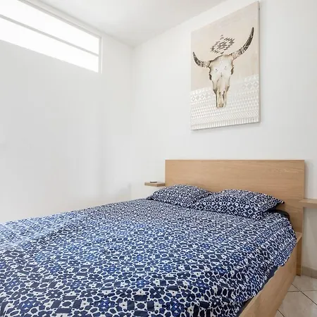 Ideally Placed To Visit + Bright Flat - Idealement Place Pour Visiter + Lumineux 公寓