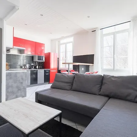 Ideally Placed To Visit + Bright Flat - Idealement Place Pour Visiter + Lumineux