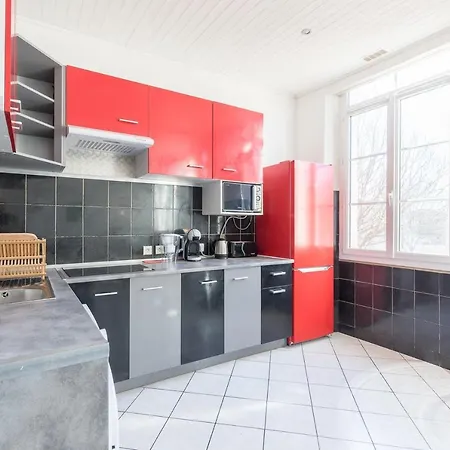 Ideally Placed To Visit + Bright Flat - Idealement Place Pour Visiter + Lumineux 公寓 *