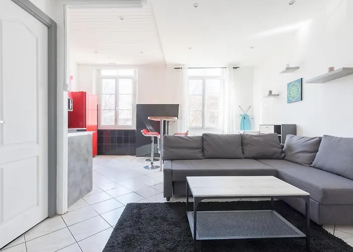 Ideally Placed To Visit + Bright Flat - Idealement Place Pour Visiter + Lumineux Apartment
