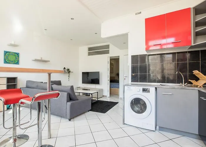 Ideally Placed To Visit + Bright Flat - Idealement Place Pour Visiter + Lumineux *