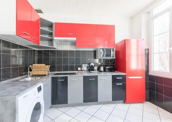 Ideally Placed To Visit + Bright Flat - Idealement Place Pour Visiter + Lumineux Apartment *